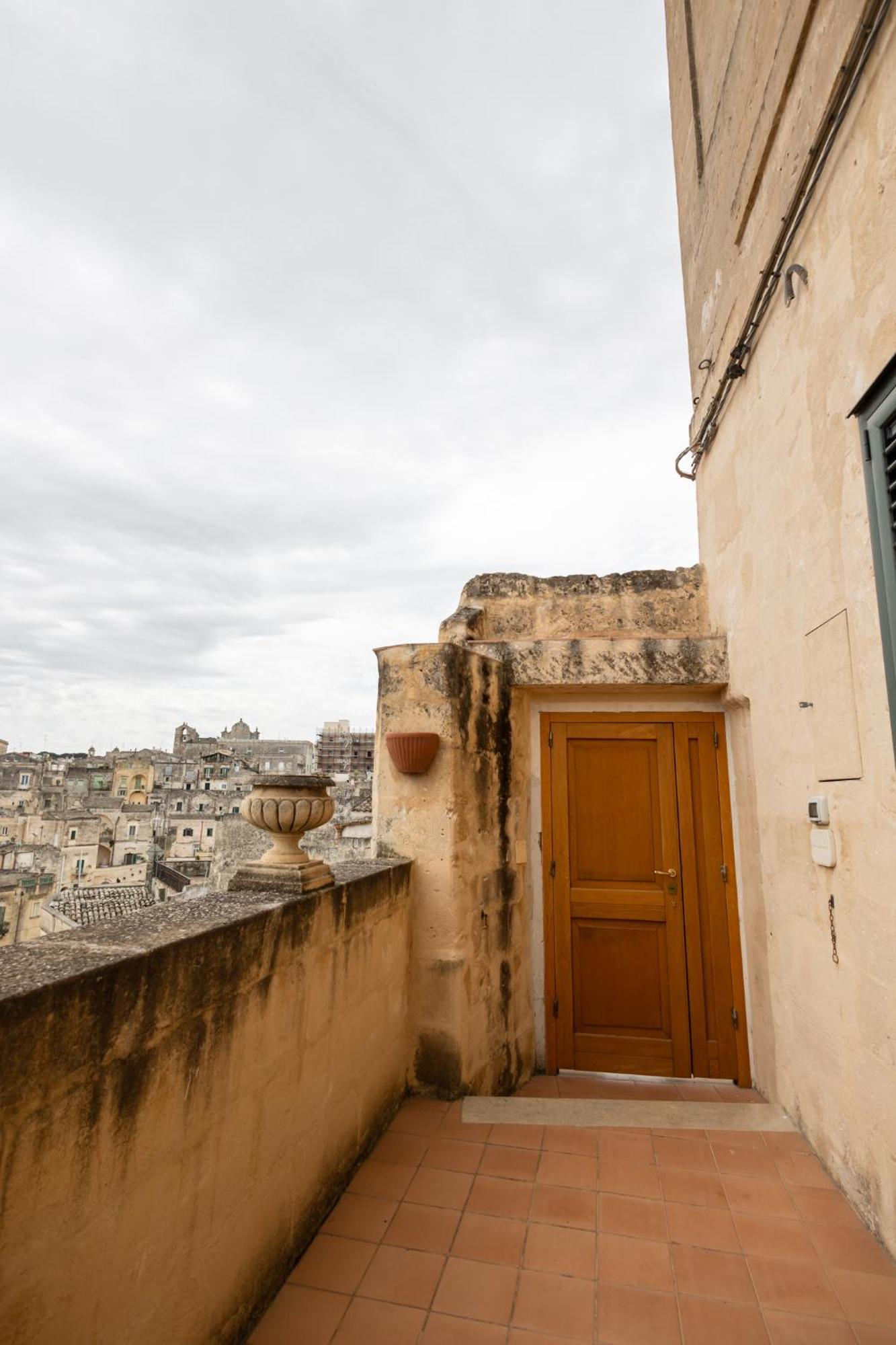 Antica Dimora Storica La Finestra Sul Campanile Villa Matera Exterior photo